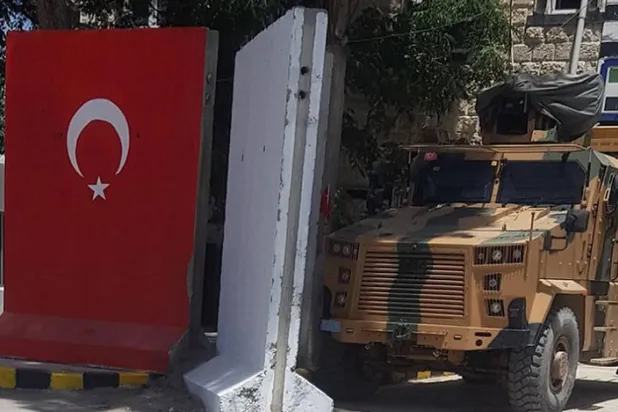 Ankara’nın askeri bir operasyona başvurmaksızın da ‘güvenli bölgeyi’ genişletme hedefine ulaşabileceği değerlendiriliyor. (The Independent Arabia)