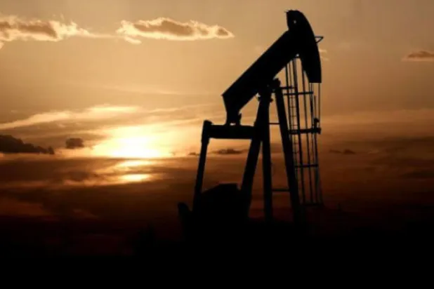 روسی تیل کی پابندی کے خدشات کی وجہ سے قیمتوں میں ہوا اضافہ (رائٹرز)