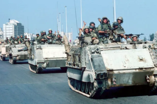 جنود إسرائيليون في بيروت خلال غزو عام 1982 (غيتي)