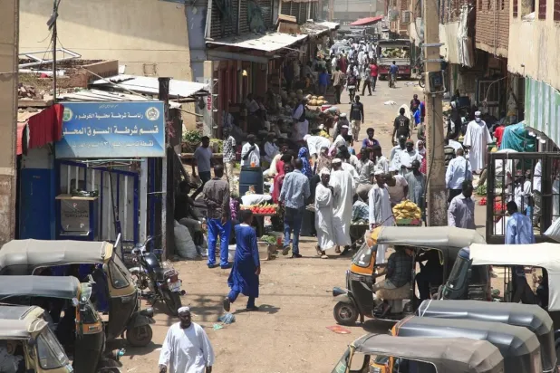 İnsan hakları ihlallerinin devam ettiği Sudan'da insan haklarını ihlal eden ülkeler arasına dönme korkusu hakim (AFP)