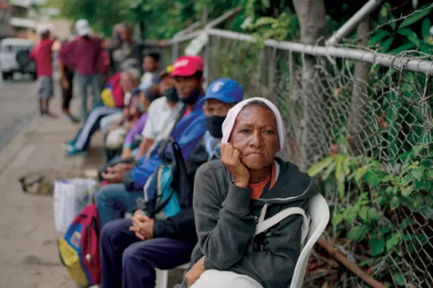 العديد من البلدان الفقيرة تتكبّد تكلفة أكبر للغذاء... ولكنها تحصل على كميات أقل (أ.ب)