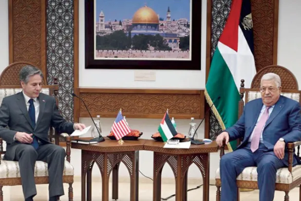 عباس خلال استقباله وزير الخارجية الأميركي أنتوني بلينكن في مارس الماضي (وفا)