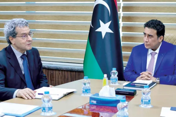 رئيس المجلس الرئاسي الليبي مستقبلاً محمد عون وزير النفط بحكومة «الوحدة» (الرئاسي)
