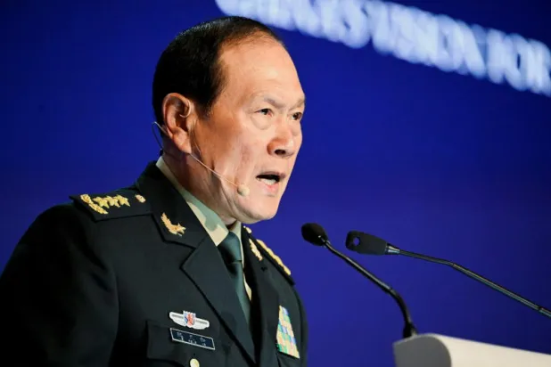 وزير الدفاع الصيني وي فنغي (رويترز)