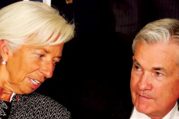 تواجه البنوك المركزية الكبرى معضلة هائلة خلال محاولاتها التغلب على التضخم الجامح (رويترز)