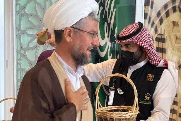 İranlı hacı adayları, Cidde'deki Kral Abdulaziz Havalimanı'nda karşılandı. (Hac ve Umre Bakanlığı)