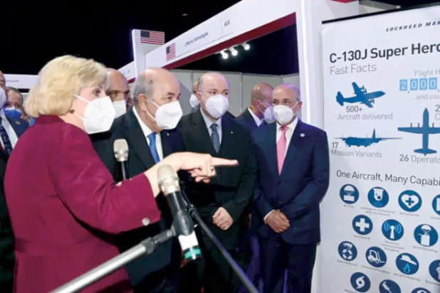 الرئيس الجزائري مع السفيرة الأميركية بالجزائر يوم 13 يونيو الحالي خلال افتتاح المعرض الدولي للمنتجات (الرئاسة الجزائرية)