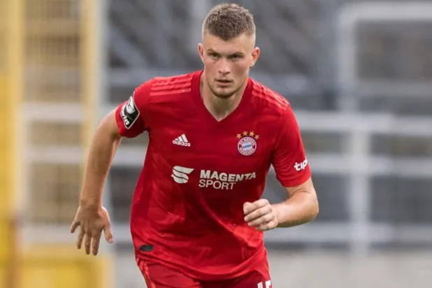 لاعب بايرن ميونخ السابق لارس لوكاس ماي (بايرن ميونيخ)