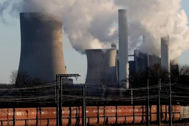 محطة طاقة تعمل بالفحم في ألمانيا (رويترز)
