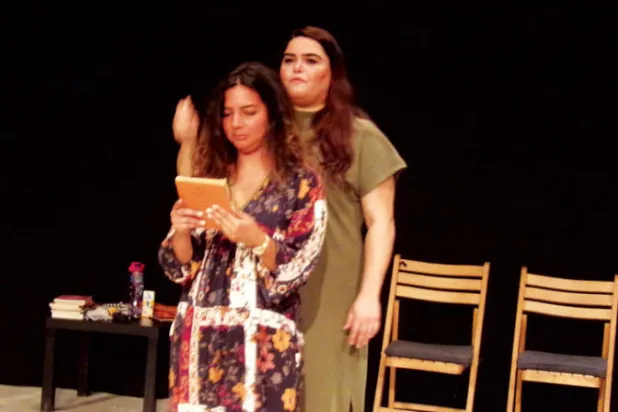 ناندا محمد خلال العرض التفاعلي (الشرق الأوسط)