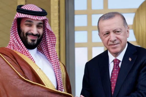 ترک صدر کو کل انقرہ میں صدارتی محل میں سعودی ولی عہد کا استقبال کرتے ہوئے دیکھا جا سکتا ہے (اے ایف پی)