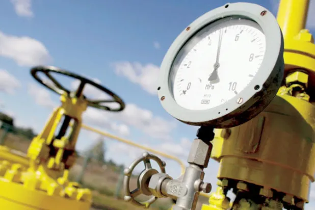 مستودع أستورا للغاز الطبيعي الأكبر في أوروبا الغربية بمدينة ريدين الألمانية (رويترز)