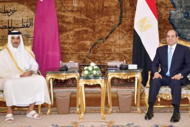 Sisi ve Şeyh Temim'in Kahire'deki görüşmelerinde ikili ilişkiler ve bölgesel gelişmeler ele alındı (Mısır Cumhurbaşkanlığı)