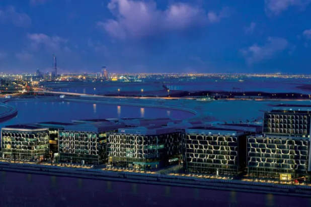 أحد المجمعات العشر التي تشغلها «تيكوم» في مدينة دبي الإماراتية (الشرق الأوسط)