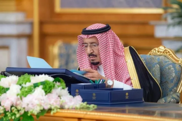 جانب من جلسة مجلس الوزراء برئاسة خادم الحرمين الشريفين الملك سلمان بن عبد العزيز (واس)