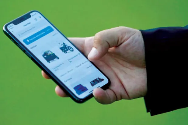 قال تقرير للبنك الدولي إن جائحة كورونا حفّزت الشمول المالي عالمياً وحققت تقدماً كبيراً بالشرق الأوسط (رويترز)