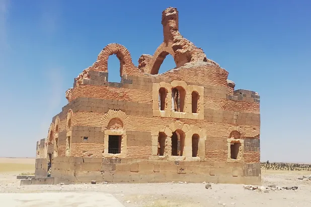 İbn Wardan Sarayı'nın arka cepheden görünüşü. (Independent Arabia)