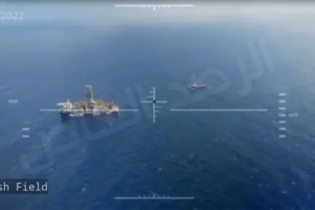 صورة ملتقطة من الطائرة المسيّرة التي أطلقها «حزب الله» في اتجاه حقل كاريش النفطي البحري (أ.ف.ب)