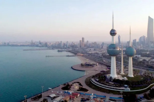 ودائع القطاع الخاص في الكويت لدى البنوك المحلية بالدينار ارتفعت 0.6% في مايو الماضي (رويترز)