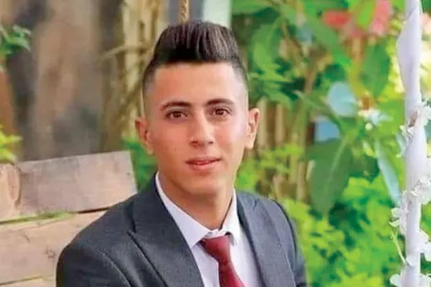 صورة تداولتها وسائل التواصل لرفيق رياض غنام (20 عاماً) الذي قتلته القوات الإسرائيلية أمس