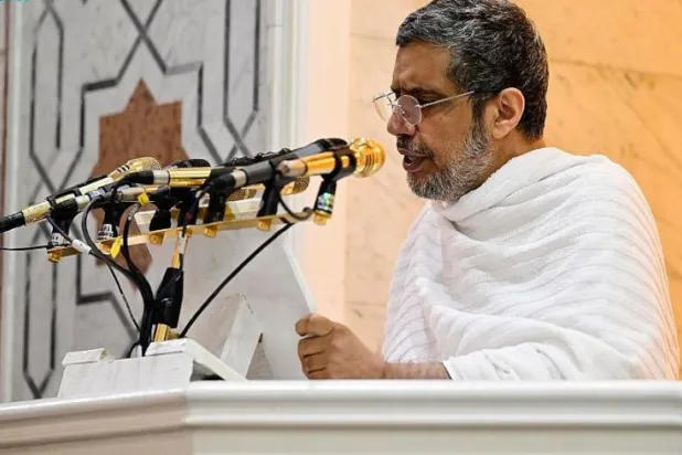 الشيخ محمد العيسى تاسع خطباء عرفة بمسجد نمرة خلال 44 عاماً (واس)