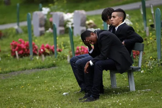 الدراسة تبحث في العلاقة بين الحزن العميق بعد وفاة شخص معين ومخاطر قصور القلب (رويترز)