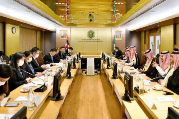  
بخشی از دیدار هیات کارفرمایان سعودی و تایلندی در بانکوک (الشرق الاوسط)