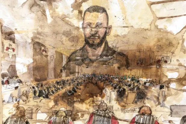 رسم للمتهم صلاح عبد السلام خلال المحاكمة في اعتداءات 13 نوفمبر 2015 (أ.ف.ب)