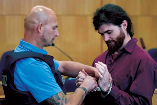 فرانكو ألبريخت جندي سابق في الجيش الألماني اتُهم بالتظاهر تحت هوية مزيفة كطالب لجوء في عام 2017 والتخطيط لهجوم كان يأمل على ما يبدو في إلقاء اللوم فيه على المهاجرين (رويترز)