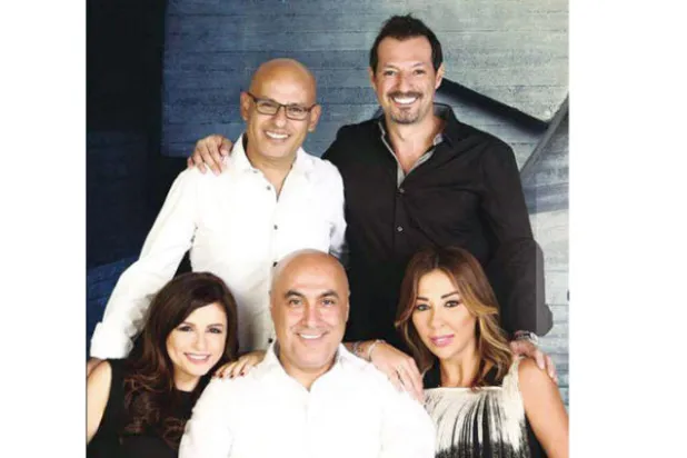 نعيم حلاوي متوسطاً زملاءه من نجوم الضحكة في الذاكرة اللبنانية