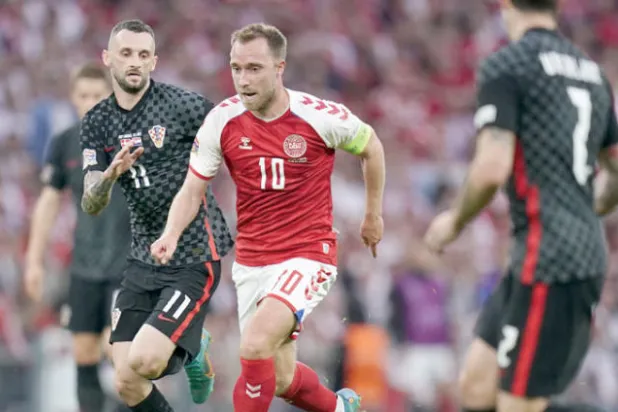 إريكسن يأمل لعب دور قيادي مع مانشستر يونايتد (أ.ف.ب)