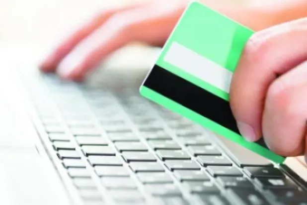 Yaklaşık 90 bin online mağazanın, e-ticaret yapmak için gerekli tescil veya çalışma belgelerinin eksik olduğu açıklandı (Şarku’l Avsat)