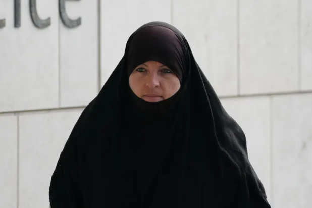 الجندية الإيرلندية السابقة ليزا سميث (د.ب.أ)