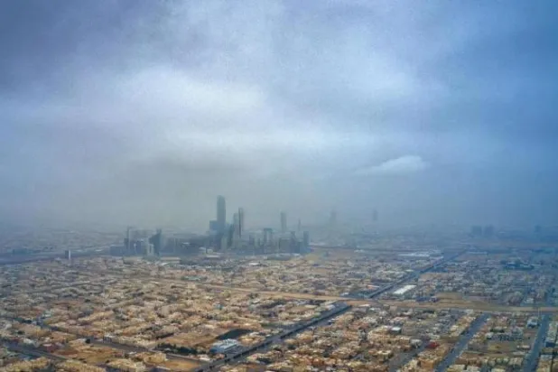 Başkent Riyad’ın orta ve şiddetli yağmurlara tanık olabileceği bildirildi. (SPA)