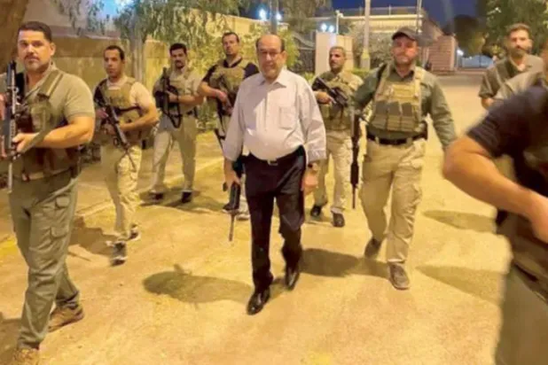 Eski Başbakan Nuri el-Maliki Yeşil Bölge’de silah taşırken görüntülendi