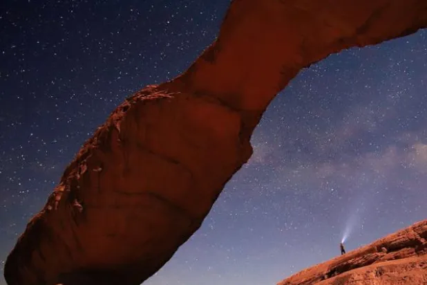 كيان مكاني يحمل تاريخاً بشواهد حية وأصول ثقافية صاغتها حضارات متعاقبة (الشرق الأوسط)