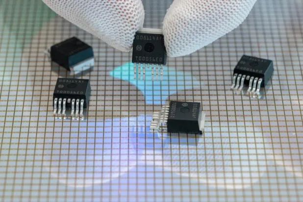 Yarı iletkenler, ABD ve Çin arasındaki teknoloji rekabetinin merkezinde yer alıyor. (AFP) 