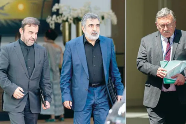 الیانوف کو مورا کے ساتھ مذاکرات کے بعد دیکھا جا سکتا ہے اور نجوی اور کمالونڈی کو بھی کل وسطی ویانا میں کوبرگ پیلس سے نکلتے ہوئے دیکھا جا سکتا ہے (اے پی)