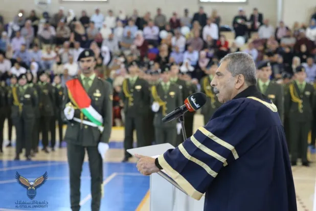 Tevfik et-Tiravi, Eriha'daki el-İstiklal Üniversitesi’ndeki en önde gelen kurucularından biri (WAFA) 