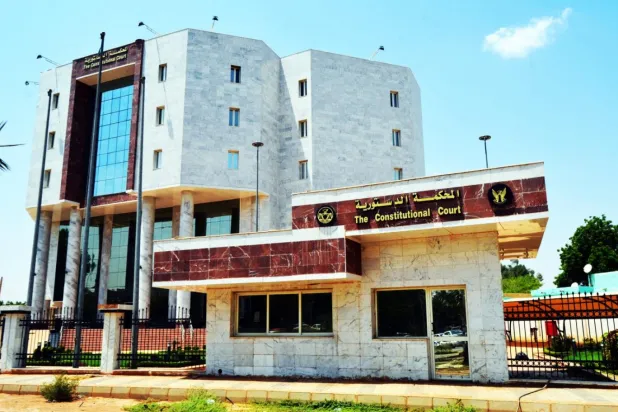 Sudan, bağımsızlığından bu yana tamamı ihlal edilen yedi anayasaya tanık oldu. (İndependent Arabia)  