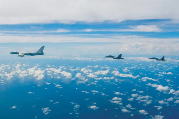 مقاتلات صينية خلال مناورات في محيط جزيرة تايوان في 7 أغسطس الحالي (أ.ب)