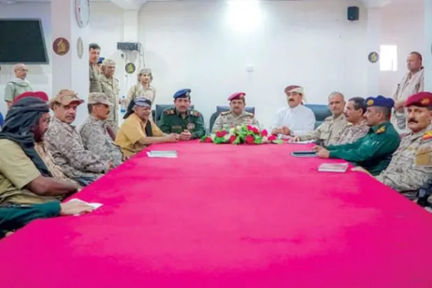 Al-Alimi Arrives in Riyadh to Discuss Economic Support for Yemen