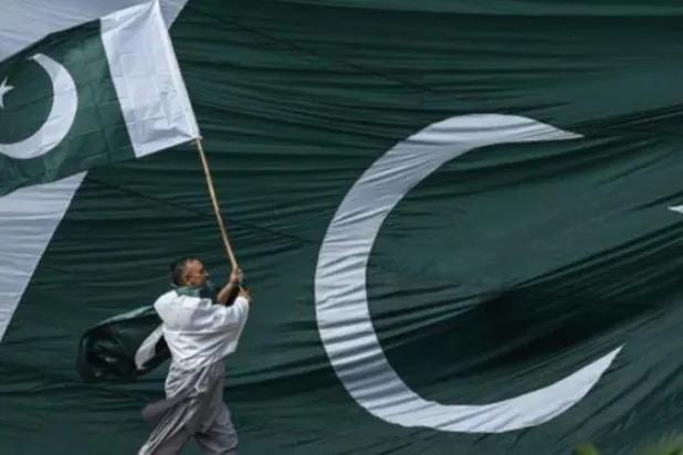 Pakistan başbakanları görevden alınma, suikast ve darbelere maruz kaldı (AFP-Arşiv)