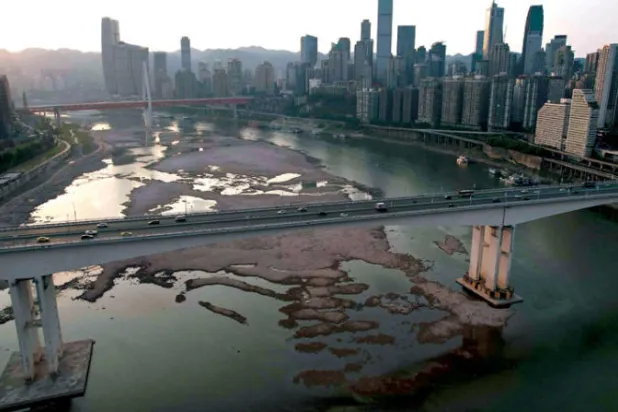 تتعرض الصين لموجة جفاف حادة تؤثر على نصف الأراضي الزراعية وعدد من الأنهار (أ.ف.ب)