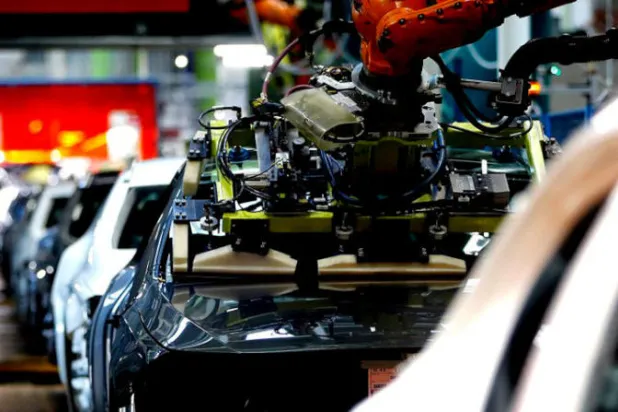 نجا الاقتصاد الالماني من ركود وشيك مع تحقيق نمو غير متوقع في الربع الثاني (رويترز)