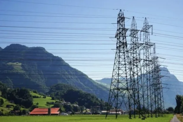 جزء كبير من خفض الاستهلاك سيأتي عبر توفير طوعي في المنازل والصناعة (أرشيفية)