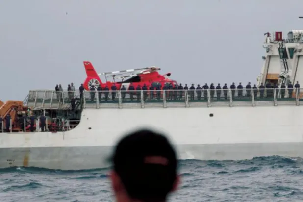 واشنگٹن اور بیجنگ کے درمیان بڑھتی ہوئی کشیدگی کے درمیان کل جنوبی بحیرہ چین میں امریکہ-فلپائن کی مشق کے منظر کو دیکھا جا سکتا ہے (ای پی اے)