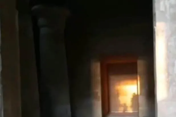 تعامد الشمس على معبد هيبس (الصفحة الرسمية للمعهد القومي للبحوث الفلكية والجيوفيزيقية على فيسبوك)