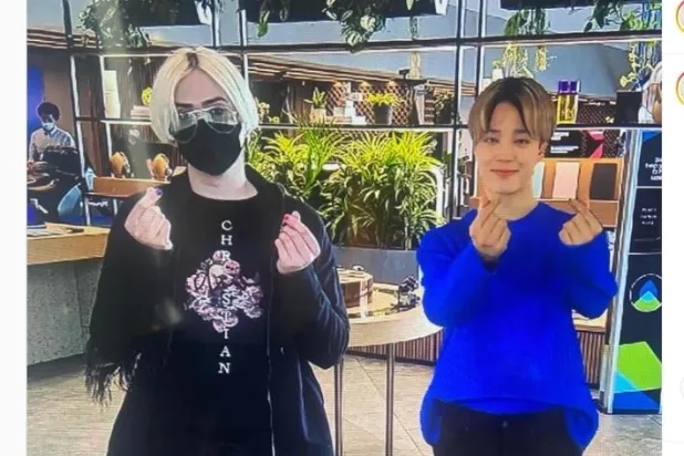 أولي لندن (يسار) إلى جانب نجم البوب الكوري بارك جيمين (إنستغرام)