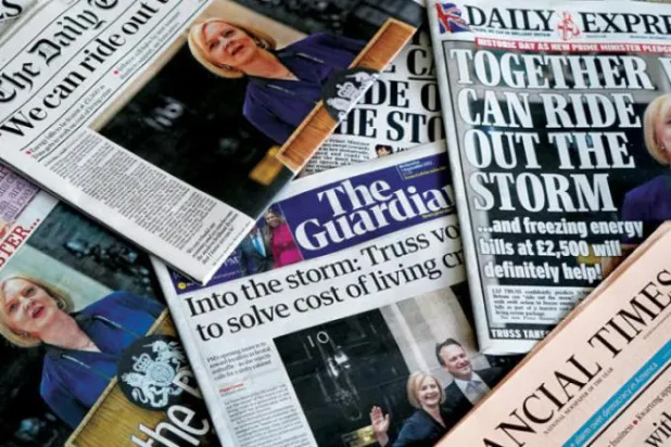 نئی وزیر اعظم لیز ٹیرس کی بڑی تعداد میں چیلنجوں سے نمٹنے کی صلاحیت کے بارے میں قیاس آرائیاں اور تجزیے تیزی سے شروع ہو گئے ہیں (اے ایف پی)